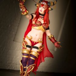 alexstrasza_cosplay_world_of_warcraft_by_tinemarieriis_d95r19n-fullview